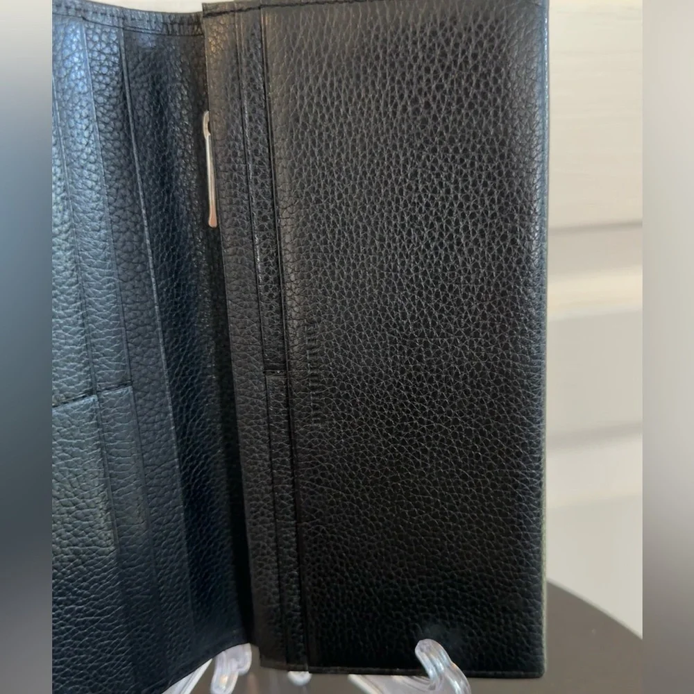 Burberry Novacheck Bifold Wallet – Black Leather – EUC Authentic	- Unisex
